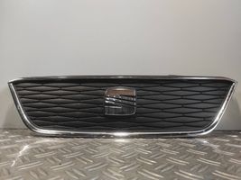 Seat Ibiza IV (6J,6P) Front bumper upper radiator grill 6J0853654E