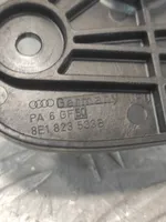 Audi A4 S4 B7 8E 8H Maniglia di rilascio del vano motore (cofano) 8E1823533B