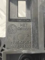 Volkswagen Tiguan Poignée, déverrouillage du capot moteur 1K1823633