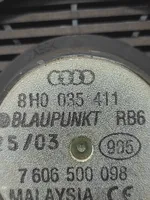 Audi A3 S3 8P Garsiakalbis (-iai) galinėje palangėje 8H0035411