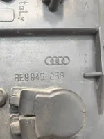 Audi A4 S4 B6 8E 8H Takavalon polttimon suojan pidike 8E9945258