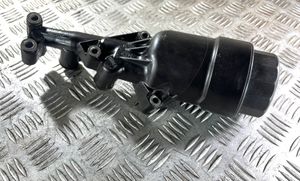 Mercedes-Benz GLA W156 Support de filtre à huile 70321178