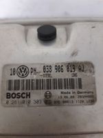 Volkswagen PASSAT B5.5 Variklio valdymo blokas 038906019AJ