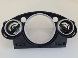 Mini One - Cooper Cabrio R52 Verkleidung des Armaturenbretts 0769337