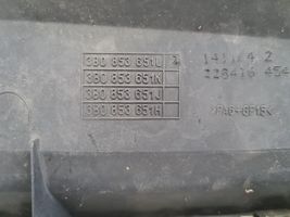Volkswagen PASSAT B5.5 Etupuskurin ylempi jäähdytinsäleikkö 3B0853651L