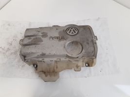 Volkswagen Polo Moottorin koppa 045103967