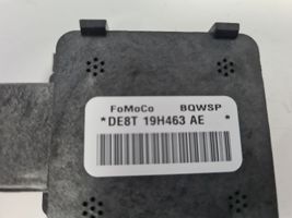 Ford Kuga II GPS-pystyantenni DE8T19H463AE