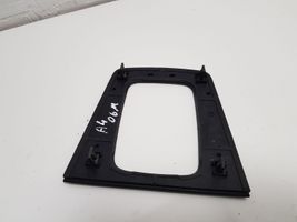 Audi A4 S4 B7 8E 8H Ātrumu pārslēgšanas sviras dekoratīvā apdare (plastmasas) 8E0864261F