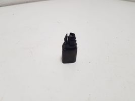 Audi A4 S4 B7 8E 8H Outside/exterior temperature sensor 8Z0829535