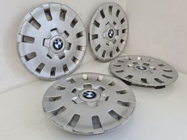 BMW 3 E46 Mozzo/copricerchi/borchia della ruota R15 36131094780