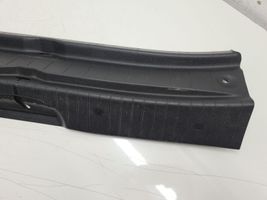 Mercedes-Benz A W169 Protector del borde del maletero/compartimento de carga A1696900041