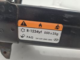 Hyundai Santa Fe Staffa del pannello di supporto del radiatore parte superiore R1234YF