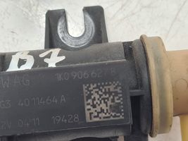 Volkswagen PASSAT B7 Vacuum valve 1K0906627B