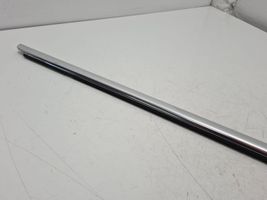 Volkswagen PASSAT B7 Front door glass trim molding 3C4837476D