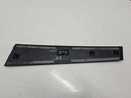 Hyundai Santa Fe Rivestimento modanatura del vetro della portiera anteriore 822502W000