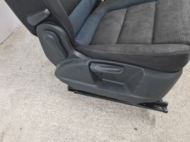 Volkswagen Tiguan Fotel przedni pasażera 