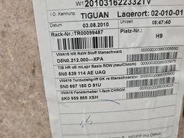 Volkswagen Tiguan Boczki / Poszycie drzwi tylnych 5N0839114