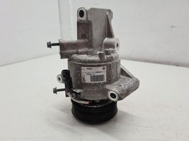 Dacia Sandero Compressore aria condizionata (A/C) (pompa) T99133AA