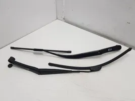 KIA Soul Front wiper blade arm 