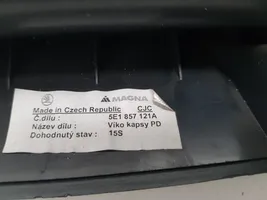 Skoda Octavia Mk3 (5E) Pokrywa schowka deski rozdzielczej 5E1857121A