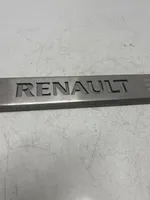Renault Captur Listwa progowa przednia 8201468754