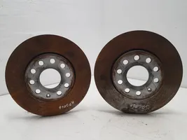 Volkswagen Golf VII Front brake disc 