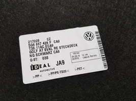 Volkswagen Golf VII Apatinis, bagažinės šono, apdailos skydas 5G6867428F