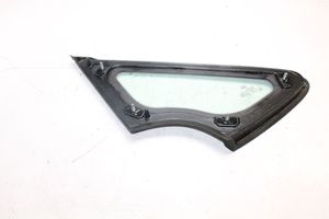 KIA Ceed Finestrino/vetro triangolo anteriore 