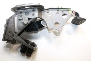 Nissan Note (E11) Pedal de freno 