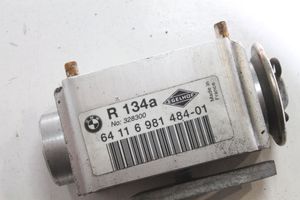 BMW 1 E81 E87 Autres pièces compartiment moteur 64116981