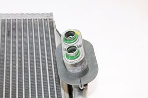 KIA Ceed Gaisa kondicioniera dzeses radiators 