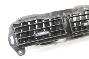 Ford Fusion II Lango oro grotelės DS7319K617C