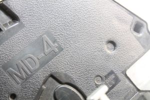 Toyota Prius (NHW20) Cerradura de puerta trasera 