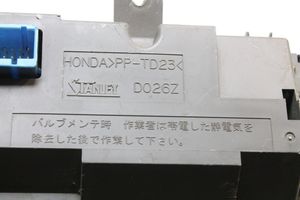 Honda CR-V Przełącznik / Włącznik nawiewu dmuchawy 
