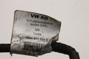 Volkswagen Golf VIII Câble de batterie positif 5WA971794R