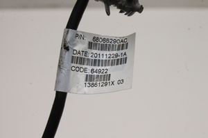 Chrysler 300C Connettore plug in AUX 68068290AC