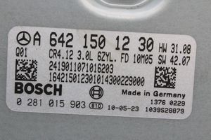 Mercedes-Benz CLS C219 Variklio valdymo blokas A6421501230