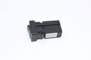 Toyota Avensis T270 Câble adaptateur AUX 8619005010