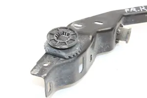 Mercedes-Benz C W204 Support phare frontale 204620595
