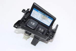 Lexus CT 200H Câble adaptateur AUX 8619076010