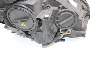 Mercedes-Benz C W204 Lampa przednia A2048208139