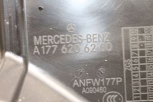 Mercedes-Benz CLA C118 X118 Autres pièces intérieures A1776206200