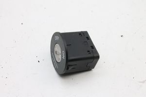 KIA Sorento Passenger airbag on/off switch 