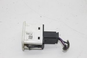 Opel Antara Connettore plug in AUX 20897015