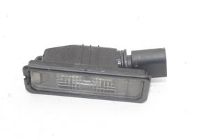 Volkswagen Scirocco Lampa oświetlenia tylnej tablicy rejestracyjnej 1K8943021