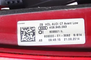 Audi A6 S6 C7 4G Galinis žibintas dangtyje 4G9945093