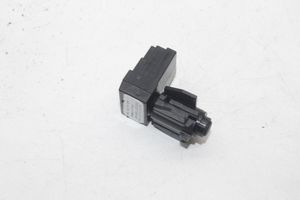 Audi A7 S7 4K8 Eļļas temperatūras sensors 4N0820541