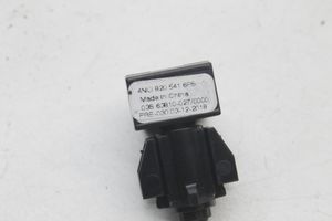 Audi A7 S7 4K8 Eļļas temperatūras sensors 4N0820541