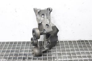 KIA Sorento Soporte del alternador 