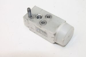 KIA Soul Air conditioning (A/C) expansion valve F108FJDCA01